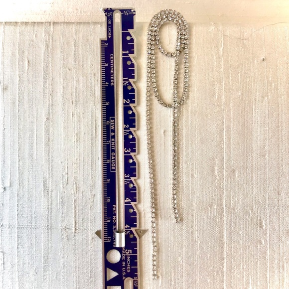 Zara Cascading Rhinestone Earrings - Picture 5 of 9